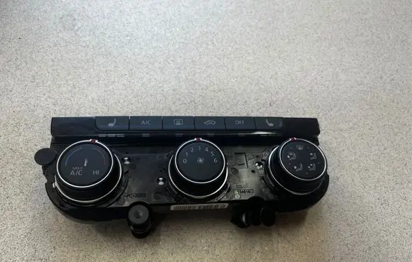 Volkswagen Touran III Climate control unit 5G0907426AK 5HB01266531
