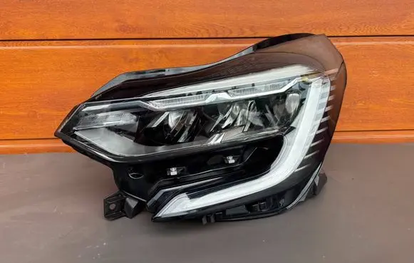 Renault Captur II Headlight/headlamp 260600666R