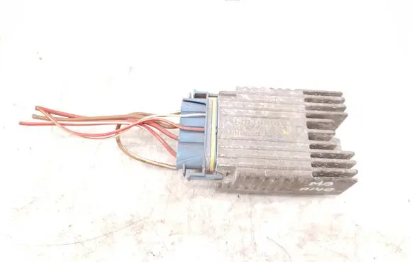 Mercedes-Benz A W168 Coolant fan relay A0235456832 E5001004 ESG300