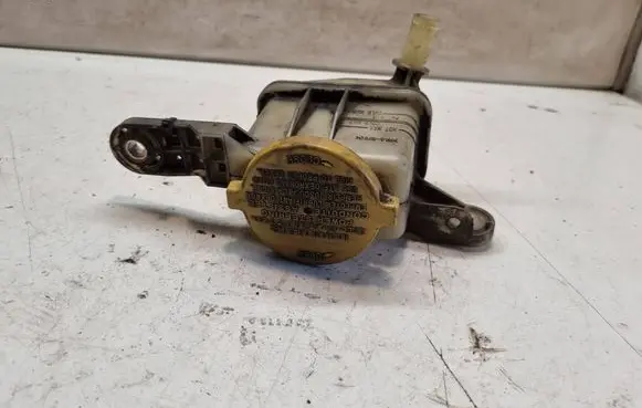 Subaru Outback Power steering fluid tank/reservoir 