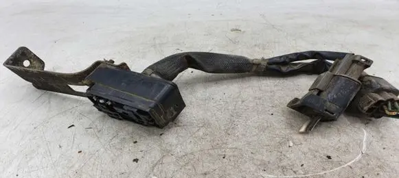 Mitsubishi Pajero Fuse module NR213339 5512