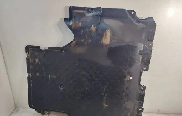 Mercedes-Benz S W222 Engine splash shield/under tray A2225200823