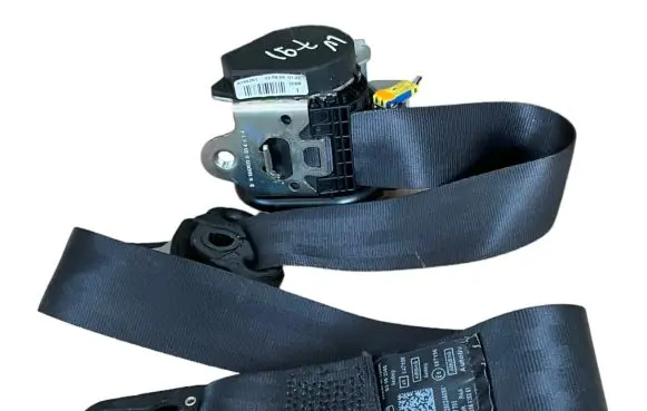 Seat Exeo (3R) Front seatbelt 3R2857705 616625361 6166261