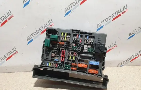 BMW X1 E84 Fuse module 9119446