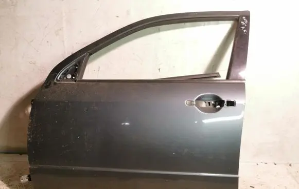 Mitsubishi Outlander Front door