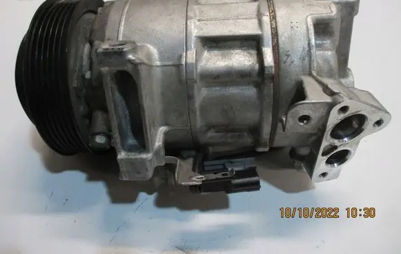 Renault Kadjar Air conditioning (A/C) compressor (pump) 926004EB2A