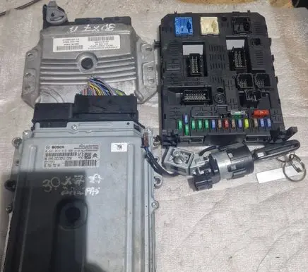 Citroen C5 Engine ECU kit and lock set 9666545480 9675073280 0281015415