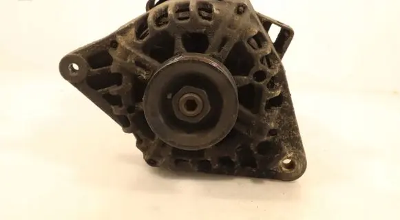 Hyundai Coupe Generator/alternator 3730022650