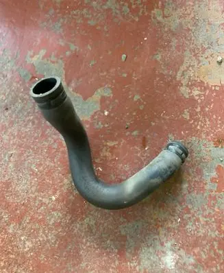 Volkswagen Golf VI Engine coolant pipe/hose