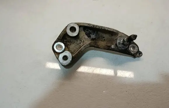Honda CR-V Gearbox mounting bracket 55SMJ