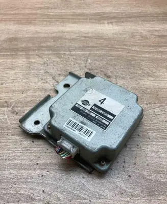 Nissan X-Trail T30 Torque split ecu control unit/module 41650EQ070 A68000U06 4624