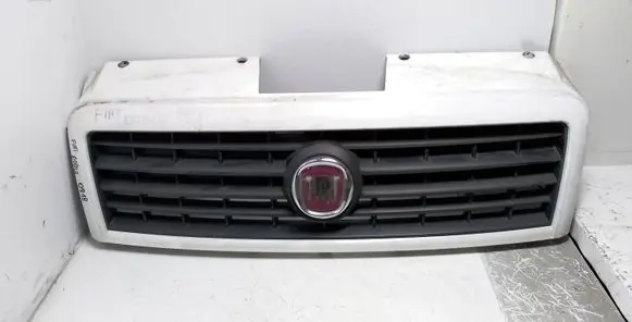Fiat Doblo Front grill 735395576