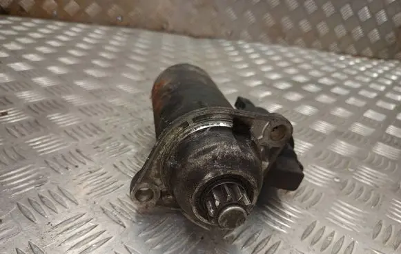 Volkswagen Golf IV Starter motor