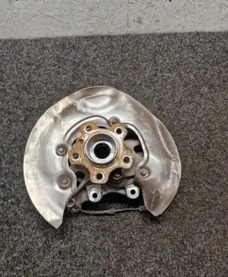 BMW i4 Rear wheel hub 6893273