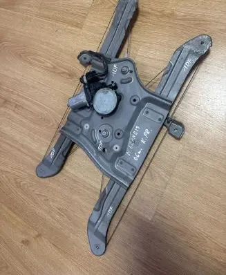 Mitsubishi Grandis Front door window regulator with motor MR989947 0620402220