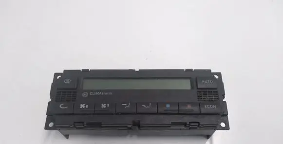 Volkswagen PASSAT B5.5 Climate control unit