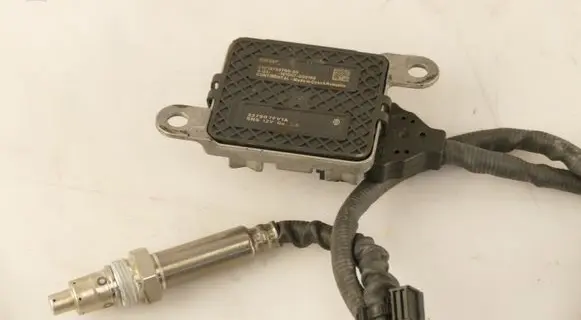 Nissan X-Trail T32 Lambda probe sensor 227907FV1A