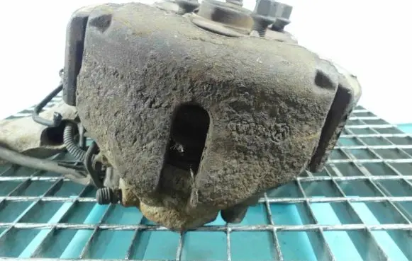 Volkswagen PASSAT B5.5 Front brake caliper IMPRK1354363