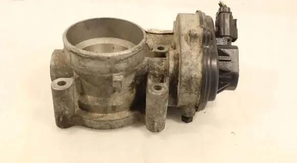 Ford Focus C-MAX Throttle body valve 4M5GFA