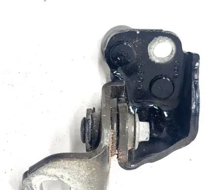 Ford Fusion II Front door upper hinge P001A