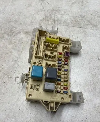 Toyota Corolla Verso AR10 Other relay 9008087019