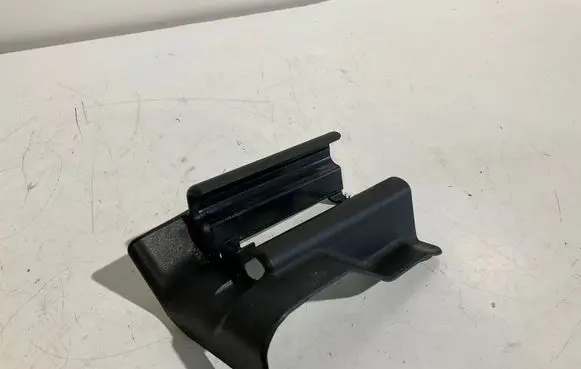 Mercedes-Benz E W211 Front driver seat rail trim 2119192520 77020005