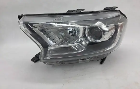 Ford Ranger Headlight/headlamp 13W02930A