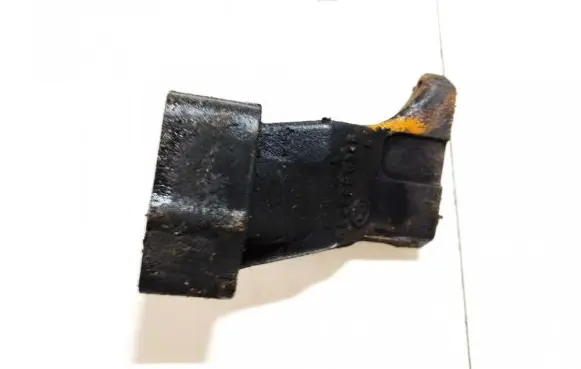 Mercedes-Benz R W251 Engine mounting bracket a6420960345
