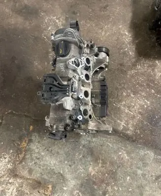 Volkswagen Golf VI Engine CBZ