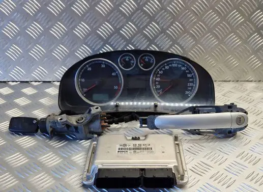 Volkswagen PASSAT B5.5 Engine ECU kit and lock set 038906019ER 0281010704 4B0905851C