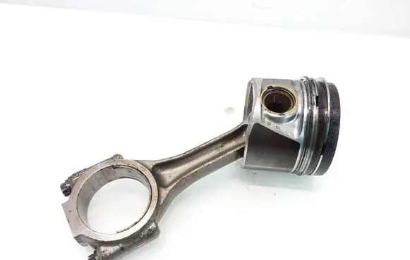Volkswagen PASSAT B6 Piston with connecting rod