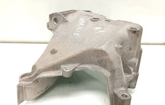 Volkswagen Golf VII Engine mounting bracket 05E199275E