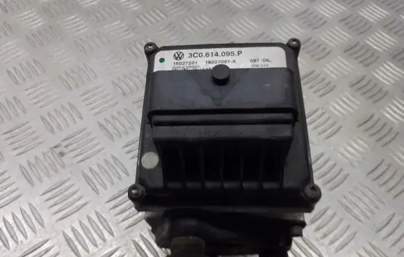 Volkswagen PASSAT B6 ABS Pump 3C0614095P