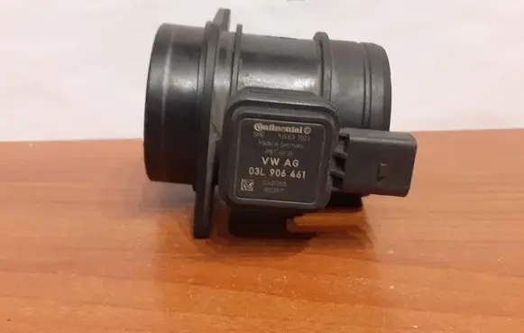Audi A4 S4 B8 8K Mass air flow meter A2C53246005 03L906461
