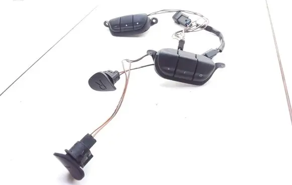 Opel Vectra B Steering wheel buttons/switches 90508669 6012828
