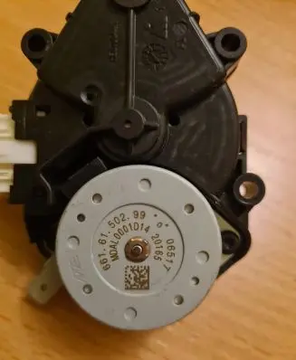 Mercedes-Benz GLC X253 C253 Headlight level adjustment motor 6616150299 06517