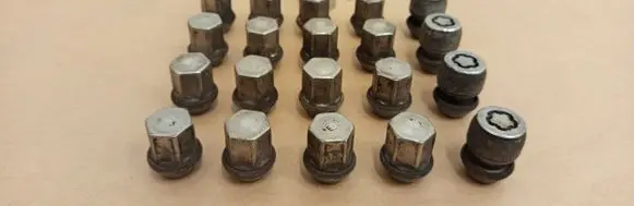 Land Rover Discovery Sport Nuts/bolts 
