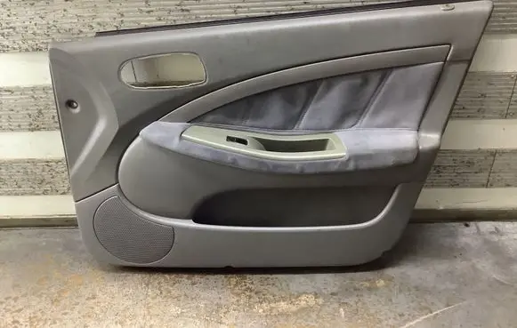 Front door card panel trim