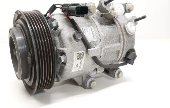 KIA Sportage Air conditioning (A/C) compressor (pump) 97701D7600