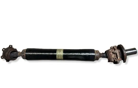 Mitsubishi Pajero Rear driveshaft/prop shaft MR498