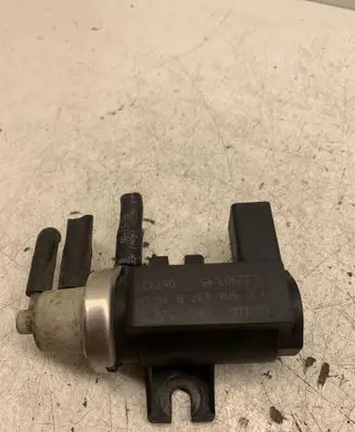 Skoda Octavia Mk2 (1Z) Vacuum valve 1J0906627B 06T331 72290345