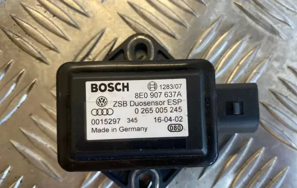 Volkswagen PASSAT B5.5 ESP acceleration yaw rate sensor 8E0907637A 0265005245 0015297
