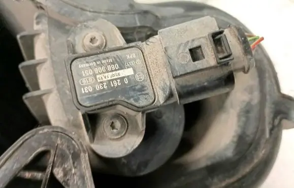 Skoda Praktik (5J8) Air pressure sensor 06b906051 0261230031