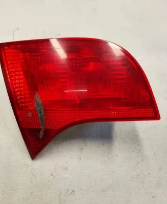 Audi A4 S4 B7 8E 8H Tailgate rear/tail lights 8E9945093A ULO749001