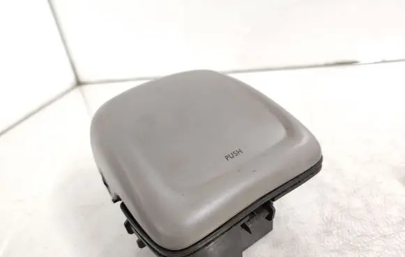 Ashtray (front)