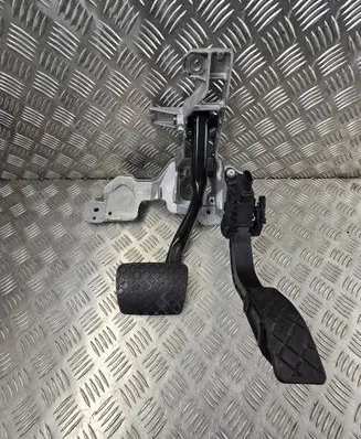 Audi A6 S6 C8 4K Brake pedal bracket assembly 4K1723117