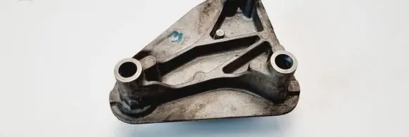 Jaguar XF X250 Engine mounting bracket 4R8Q8680CB 4R8Q19A216AC
