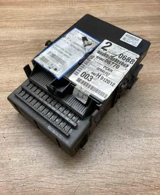 Renault Laguna II Fuse module 8200206770 8200148810