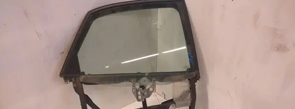 Rear door manual window regulator