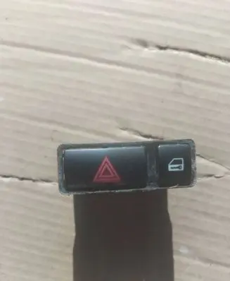 BMW 3 E46 Hazard light switch 8368920
